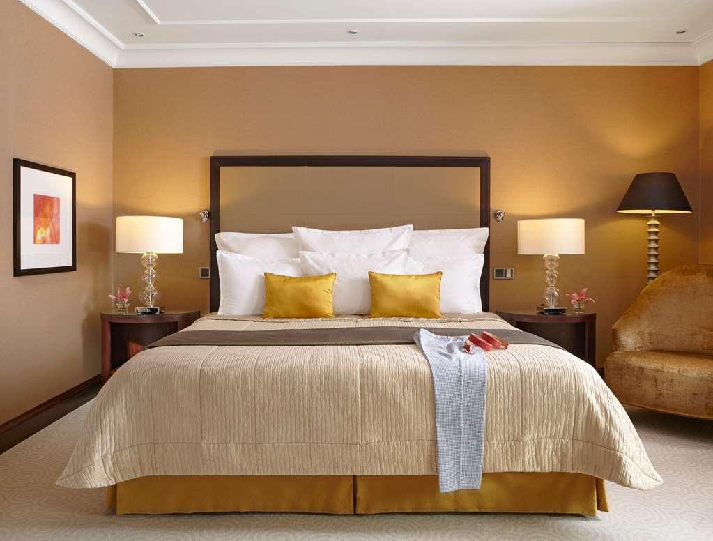 Hotel Corinthia