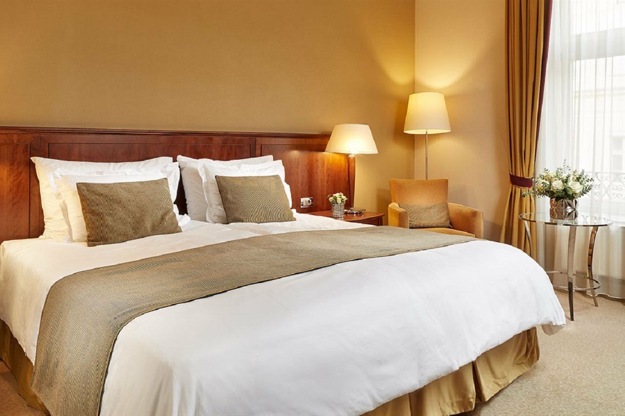 Corinthia Hotel 5*